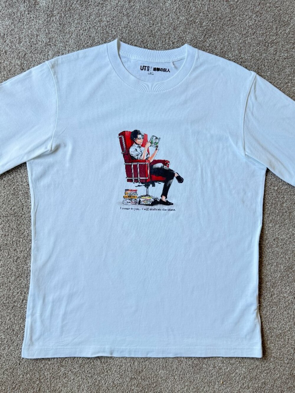 Uniqlo UT Attack on Titan Levi Graphic Tee White M